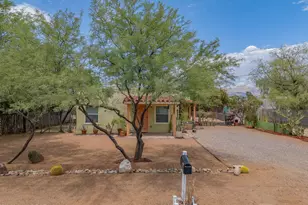 437 E Blacklidge Dr, Tucson, AZ 85705 - Photo 13