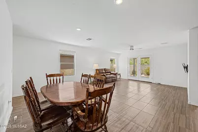 8675 E Seabury Court, Tucson, AZ 85710 - Photo 9