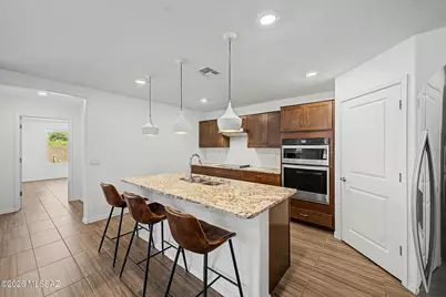 8675 E Seabury Court, Tucson, AZ 85710 - Photo 3