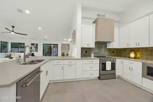 7329 N Yucca Via, Tucson, AZ 85704 - Photo 13