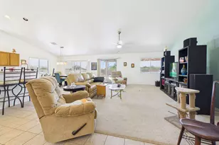6827 S Star Ridge Pl, Tucson, AZ 85757 - Photo 5