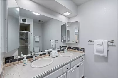 5755 N Camino Esplendora, Tucson, AZ 85718 - Photo 17