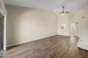 7867 E Roget Dr, Tucson, AZ 85710 - Photo 9