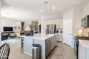 10328 N Desert Tea Dr, Marana, AZ 85653 - Photo 9