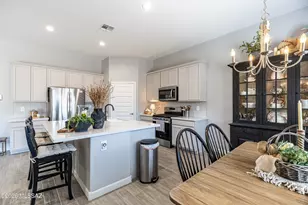 10328 N Desert Tea Dr, Marana, AZ 85653 - Photo 5