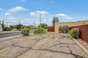 3300 E Delma Dr, Tucson, AZ 85716 - Photo 23