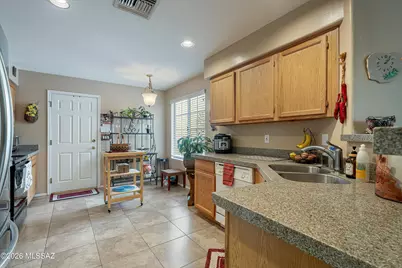 25 E Horizon Circle, Tucson, AZ 85737 - Photo 11