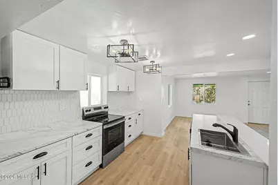 238 E Fairground Drive, Tucson, AZ 85714 - Photo 13