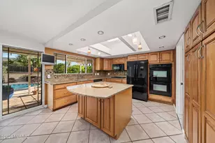 8540 E Bellevue Pl, Tucson, AZ 85715 - Photo 3