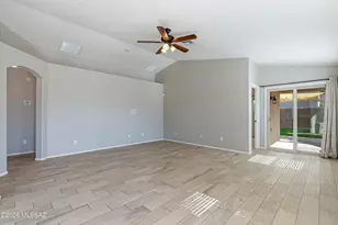 7705 W August Moon Pl, Tucson, AZ 85743 - Photo 13