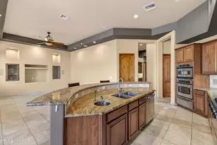 12841 N Mystic View Pl, Oro Valley, AZ 85755 - Photo 9