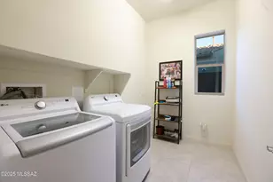 2567 W Plateau Rdg Dr, Oro Valley, AZ 85742 - Photo 37