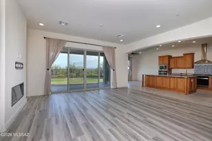 2567 W Plateau Rdg Dr, Oro Valley, AZ 85742 - Photo 11