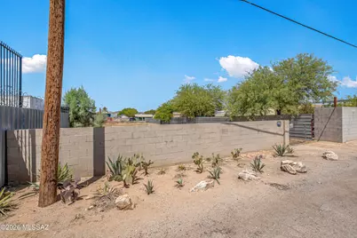 1033 S Park Avenue #6, Tucson, AZ 85719 - Photo 3