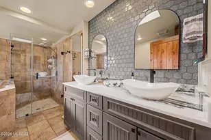 5865 N Escondido Ln, Tucson, AZ 85704 - Photo 21