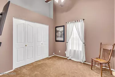 1702 W Sunridge Drive, Tucson, AZ 85704 - Photo 23
