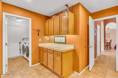 1702 W Sunridge Drive, Tucson, AZ 85704 - Photo 19