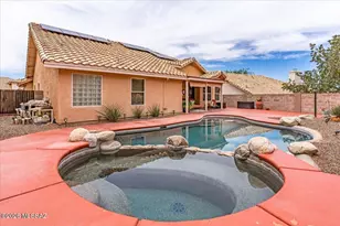 1702 W Sunridge Dr, Tucson, AZ 85704 - Photo 3