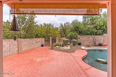1702 W Sunridge Drive, Tucson, AZ 85704 - Photo 33