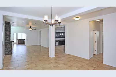 12111 N Golden Mirror Drive, Marana, AZ 85658 - Photo 13