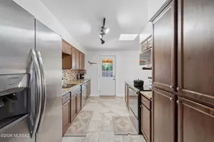 6825 E Calle Marte, Tucson, AZ 85710 - Photo 9