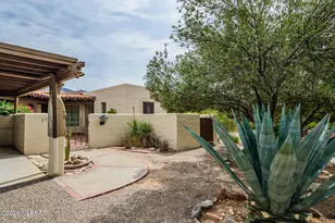 2600 E Skyline Dr, Tucson, AZ 85718 - Photo 1