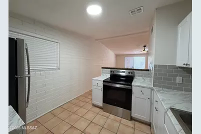 3247 N Sycamore Avenue, Tucson, AZ 85712 - Photo 5