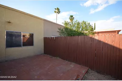8357 E Ave De Las Pampas, Tucson, AZ 85710 - Photo 11