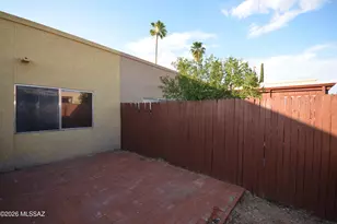 8357 E Ave De Las Pampas, Tucson, AZ 85710 - Photo 11