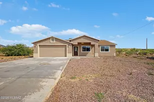 323 Peru Ct, Rio Rico, AZ 85648 - Photo 1