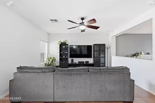 887 W Vuelta Granadina, Sahuarita, AZ 85629 - Photo 9