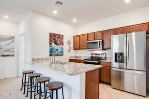 9239 N Peridot Vis Ave, Tucson, AZ 85742 - Photo 9