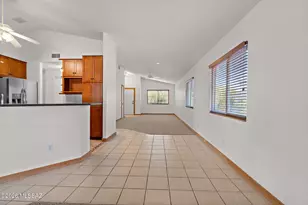 10990 N Double Eagle Ct, Oro Valley, AZ 85737 - Photo 11