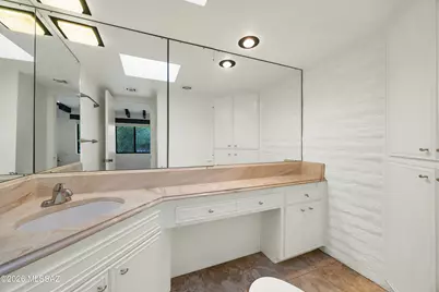 6250 N Campbell Avenue, Tucson, AZ 85718 - Photo 23
