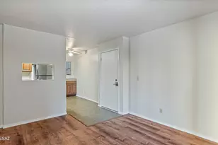 1810 E Blacklidge Dr, Tucson, AZ 85719 - Photo 7