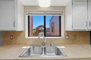 3910 S Placita De La Moneda, Green Valley, AZ 85622 - Photo 13