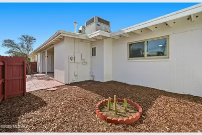1 S Fluorite Drive, Tucson, AZ 85745 - Photo 23
