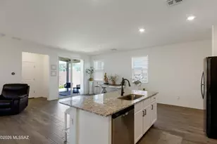 9305 N Peridot Vis Ave, Tucson, AZ 85742 - Photo 13
