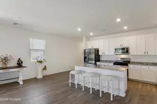 9305 N Peridot Vis Ave, Tucson, AZ 85742 - Photo 11