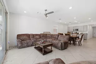 32983 S Expedition Ct, Red Rock, AZ 85145 - Photo 13