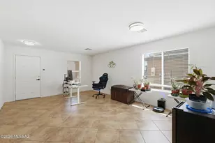 5758 W King Snake Dr, Tucson, AZ 85742 - Photo 19