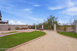 5758 W King Snake Dr, Tucson, AZ 85742 - Photo 41