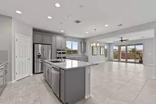 8464 N Van Cleeve Ln, Tucson, AZ 85743 - Photo 9