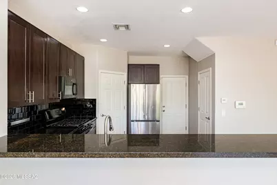 2861 N Silkie Place, Tucson, AZ 85719 - Photo 9