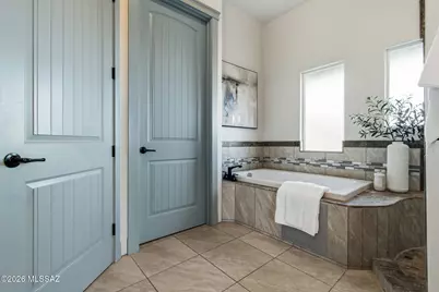 702 W Cresta Loma Drive, Tucson, AZ 85704 - Photo 27
