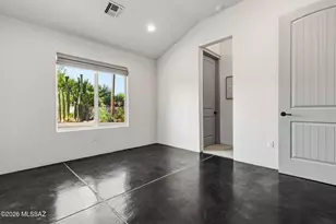 702 W Cresta Loma Dr, Tucson, AZ 85704 - Photo 39