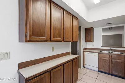 2522 N Ironwood Ridge Drive #., Tucson, AZ 85745 - Photo 9