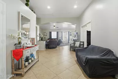 8286 W Calle Sancho Panza, Tucson, AZ 85757 - Photo 9