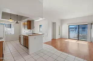 7920 E Colette Cir, Tucson, AZ 85748 - Photo 13