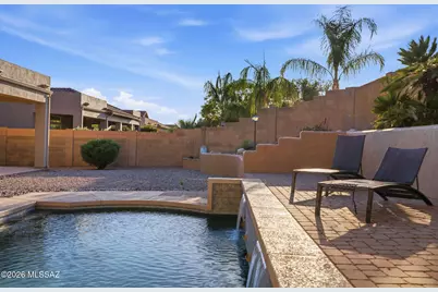 1220 W Calabria Court, Oro Valley, AZ 85755 - Photo 9